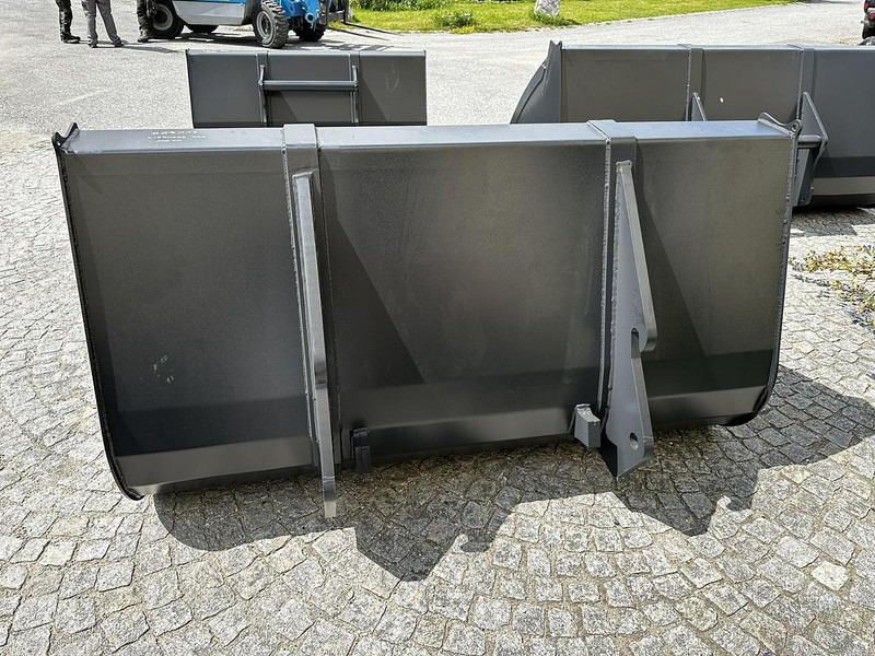 Big Volumenschaufel 200cm mit Liebherr 509 Aufnahme - Bucket: picture 3 Big Volumenschaufel 200cm mit Liebherr 509 Aufnahme - Bucket: picture 3