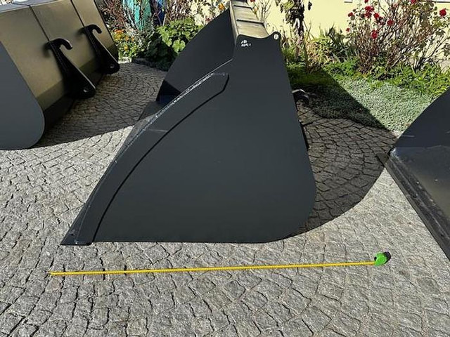 Big Volumenschaufel 240 cm mit Weidemann Aufnahme - Bucket: picture 2 Big Volumenschaufel 240 cm mit Weidemann Aufnahme - Bucket: picture 2