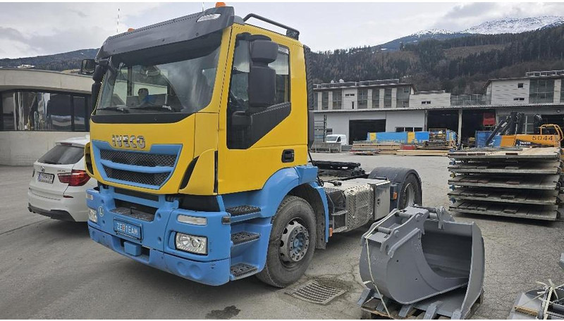 Iveco Strallis 4x2 Sattelzugmaschine mit Kipphydraulik - Container transporter/ Swap body truck: picture 1 Iveco Strallis 4x2 Sattelzugmaschine mit Kipphydraulik - Container transporter/ Swap body truck: picture 1