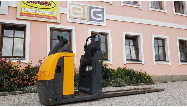 Jungheinrich ECE 225 Komissionierer - Forklift: picture 1 Jungheinrich ECE 225 Komissionierer - Forklift: picture 1