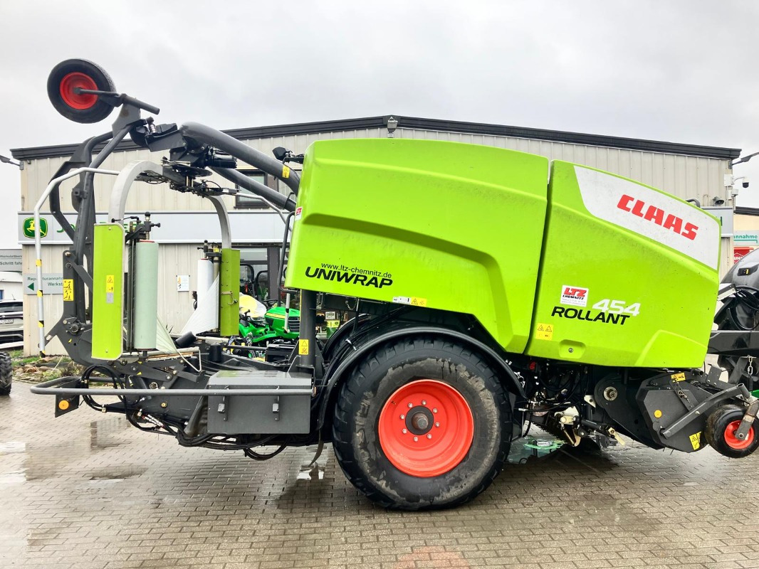 New Hay and forage equipment CLAAS Rollant 454: picture 12