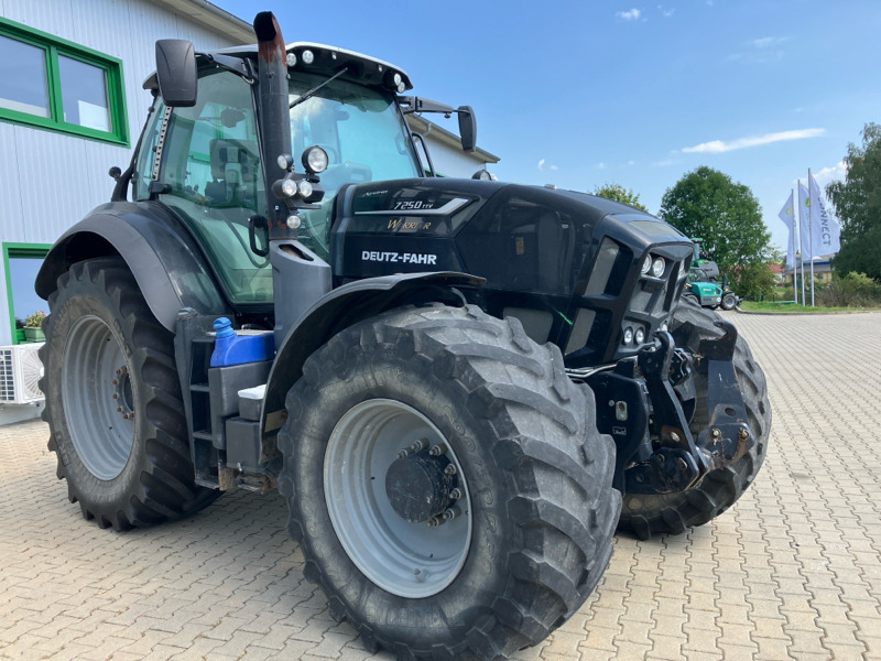 Farm tractor Deutz-Fahr Agrotron 7250 TTV Warrior: picture 13