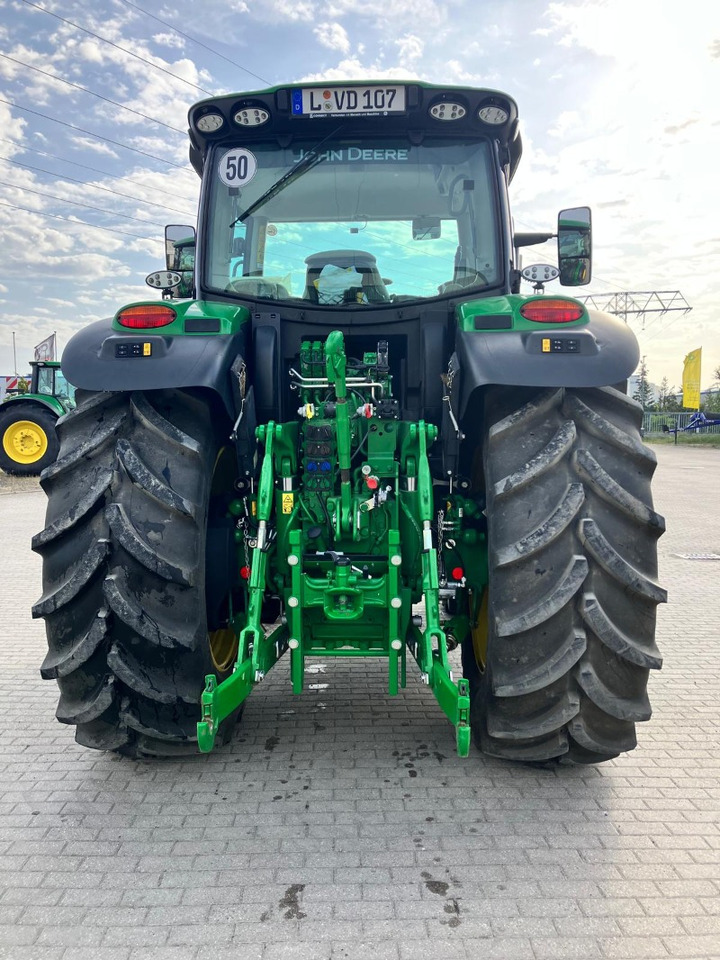 John Deere 6R 175 - Farm tractor: picture 3 John Deere 6R 175 - Farm tractor: picture 3
