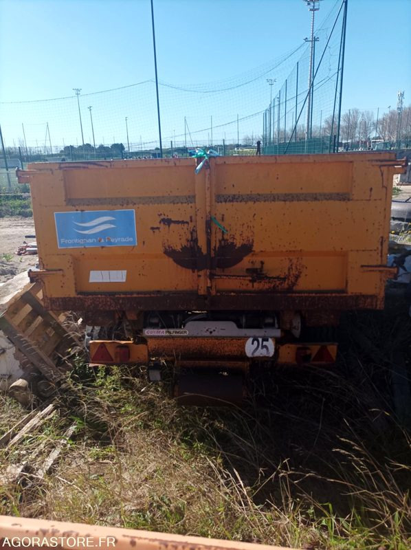 Remorque multi-caisson à bras Guima Gourdon - Agricultural machinery: picture 1 Remorque multi-caisson à bras Guima Gourdon - Agricultural machinery: picture 1