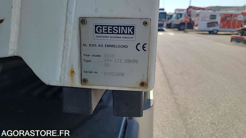 BB 817 DM - RENAULT PREMIUM 340 - 265653KM - 2010 - Refuse truck: picture 5 BB 817 DM - RENAULT PREMIUM 340 - 265653KM - 2010 - Refuse truck: picture 5