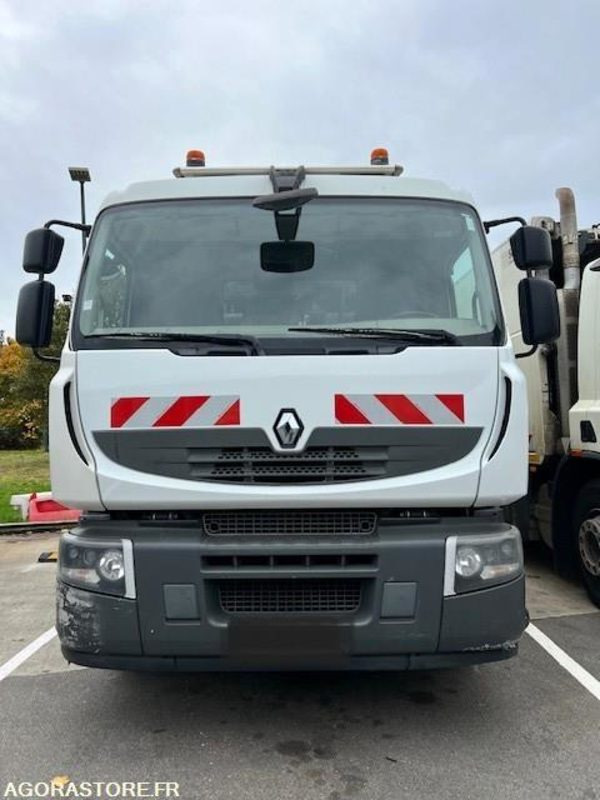 BENNE A ORDURES MENAGERES RENAULT - Refuse truck: picture 1 BENNE A ORDURES MENAGERES RENAULT - Refuse truck: picture 1