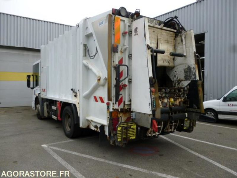 BOM ECONIC MERCEDES CABINE TYPE BUS 2007 4 places 247550kms - Refuse truck: picture 5 BOM ECONIC MERCEDES CABINE TYPE BUS 2007 4 places 247550kms - Refuse truck: picture 5