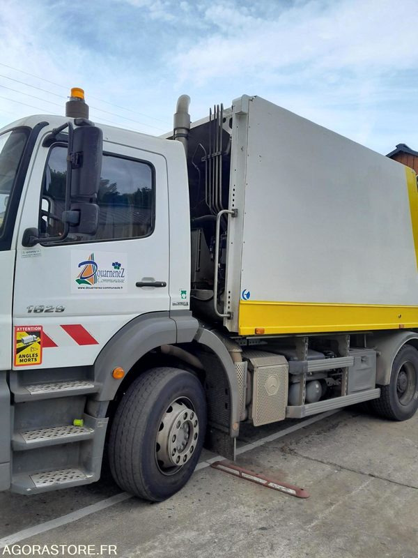 BOM MERCEDES AXOR 267385 kms 2009 - Refuse truck: picture 4 BOM MERCEDES AXOR 267385 kms 2009 - Refuse truck: picture 4
