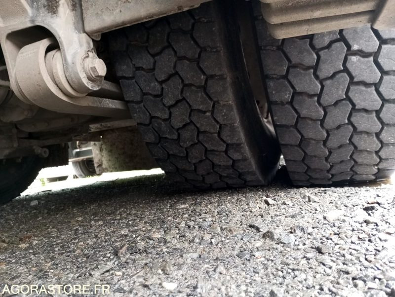 BOM RENAULT D WIDE - 2015 - 277641km - DW072WN - Refuse truck: picture 5 BOM RENAULT D WIDE - 2015 - 277641km - DW072WN - Refuse truck: picture 5