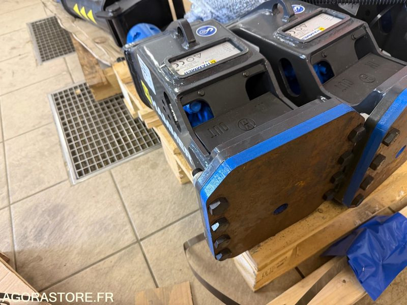 BRH HAMMER SB 150 Pelles de 1.5T - 3.8T NEUF - Hydraulic hammer: picture 2 BRH HAMMER SB 150 Pelles de 1.5T - 3.8T NEUF - Hydraulic hammer: picture 2