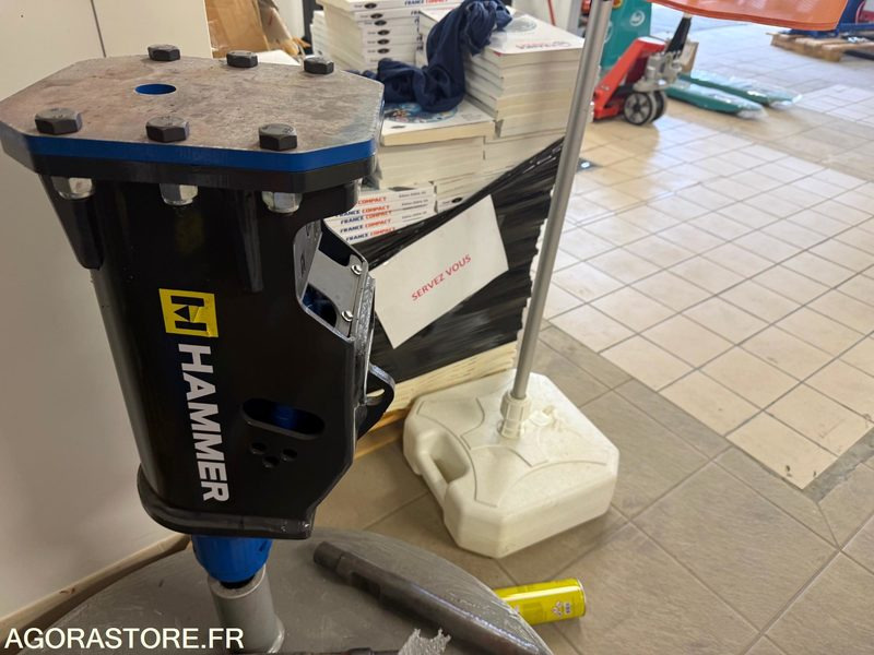 BRH HAMMER SB 70 Pelles de 500kg - 1.6T NEUF - Hydraulic hammer: picture 2 BRH HAMMER SB 70 Pelles de 500kg - 1.6T NEUF - Hydraulic hammer: picture 2