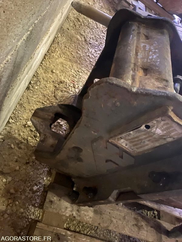 BRH MONTABERT SC36 QA20 ARDEN BON ETAT - Construction equipment: picture 3 BRH MONTABERT SC36 QA20 ARDEN BON ETAT - Construction equipment: picture 3