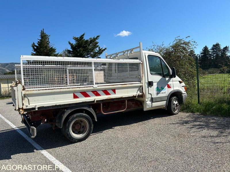 CAMION BENNE IVECO DAILY - Panel van: picture 1 CAMION BENNE IVECO DAILY - Panel van: picture 1