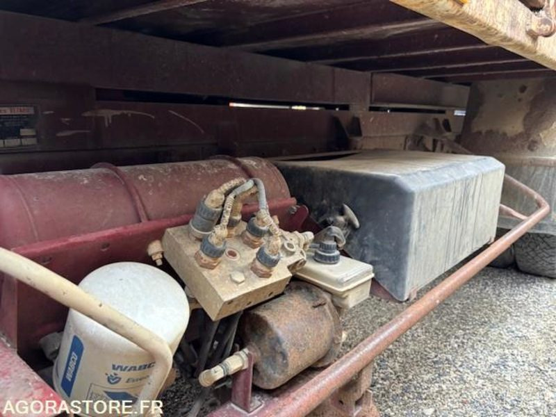 CAMION BENNE RENAULT S135 MIDLINER 1995 204000 KM - Tipper: picture 5 CAMION BENNE RENAULT S135 MIDLINER 1995 204000 KM - Tipper: picture 5