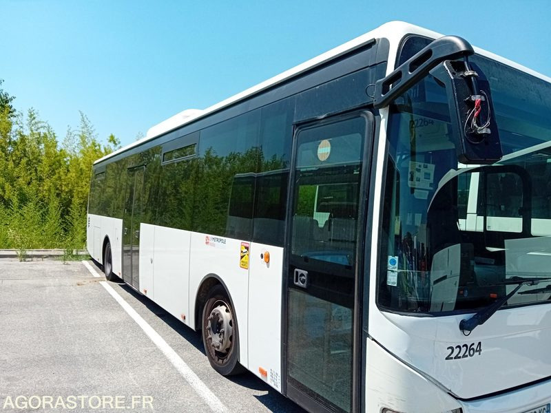 CAR IRISBUS CROSSWAY LOW ENTRY 22264 MEC 2014 697141KM DC-959-KG - School bus: picture 2 CAR IRISBUS CROSSWAY LOW ENTRY 22264 MEC 2014 697141KM DC-959-KG - School bus: picture 2