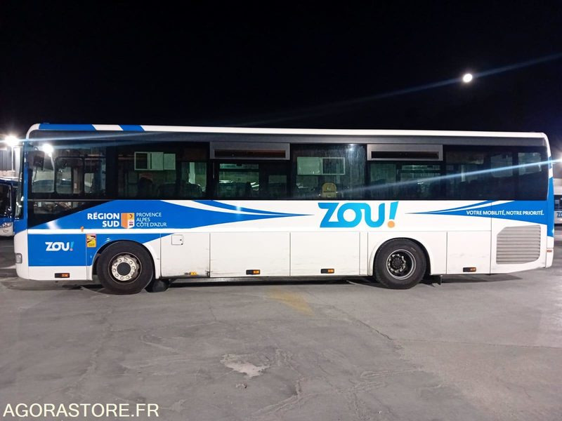 CAR IRISBUS RECREO N°11411 MEC 2009 - KM 264000 - School bus: picture 3 CAR IRISBUS RECREO N°11411 MEC 2009 - KM 264000 - School bus: picture 3