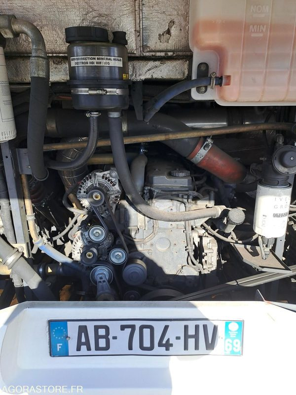 CAR-IRISBUS-RECREO N°12054(7590)-MEC-2009/276061 KM-AB704HV - School bus: picture 4 CAR-IRISBUS-RECREO N°12054(7590)-MEC-2009/276061 KM-AB704HV - School bus: picture 4