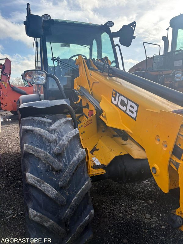 Chargeuse JCB TM 310 - 2011 - 6907 heures - BON ETAT entretien 6900h - Farm tractor: picture 2 Chargeuse JCB TM 310 - 2011 - 6907 heures - BON ETAT entretien 6900h - Farm tractor: picture 2