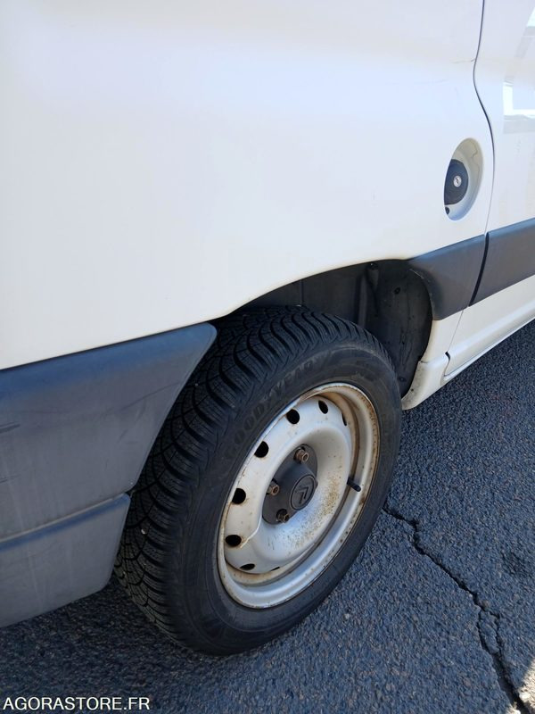 Citroën Berlingo 752-AGX-42 - Small van: picture 4 Citroën Berlingo 752-AGX-42 - Small van: picture 4