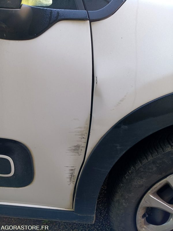 Citroën C3 - 82ch - 120139 kms - 2018 - Car: picture 5 Citroën C3 - 82ch - 120139 kms - 2018 - Car: picture 5