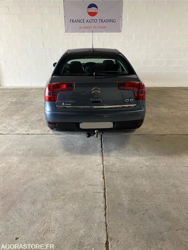 Citroën C5 1.6 HDi FAP 16V 110 cv - 2007 - Car: picture 5 Citroën C5 1.6 HDi FAP 16V 110 cv - 2007 - Car: picture 5