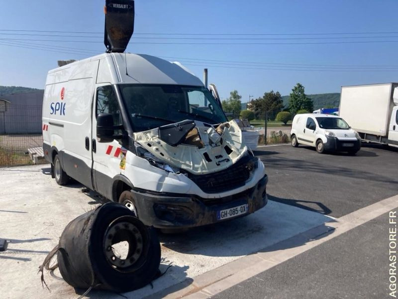 IVECO DAILY 50C18 NACELLE VERSALIFT - Commercial vehicle: picture 1 IVECO DAILY 50C18 NACELLE VERSALIFT - Commercial vehicle: picture 1
