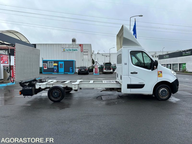 Renault Master III 2.3 DCI Plateau avec Hayon - Commercial vehicle: picture 5 Renault Master III 2.3 DCI Plateau avec Hayon - Commercial vehicle: picture 5