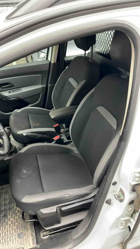 DACIA DUSTER - 2018 - 195014KM - FC-284-VQ - SUV: picture 5 DACIA DUSTER - 2018 - 195014KM - FC-284-VQ - SUV: picture 5