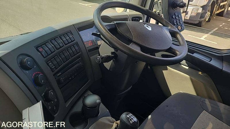 DJ 330 YP - RENAULT MIDLUM 220 - 2014 - 96138KM - Road sweeper: picture 5 DJ 330 YP - RENAULT MIDLUM 220 - 2014 - 96138KM - Road sweeper: picture 5