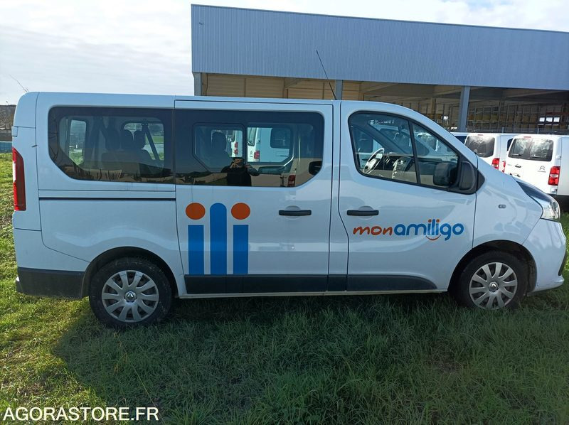 DS-311-SJ - Roulant - RENAULT TRAFIC - VP - 331 363 Kms - Minibus, People carrier: picture 2 DS-311-SJ - Roulant - RENAULT TRAFIC - VP - 331 363 Kms - Minibus, People carrier: picture 2