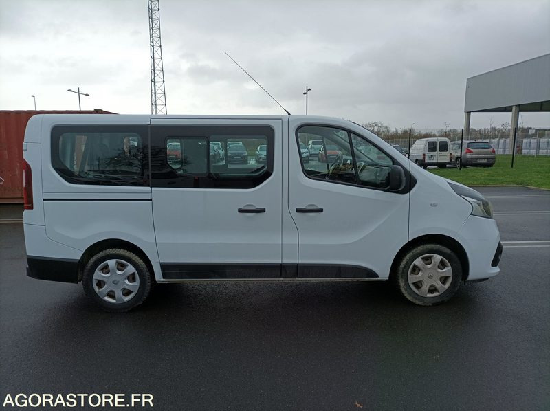 EC-156-WL - Roulant - RENAULT TRAFIC - 302 799 Kms - Minibus, People carrier: picture 2 EC-156-WL - Roulant - RENAULT TRAFIC - 302 799 Kms - Minibus, People carrier: picture 2