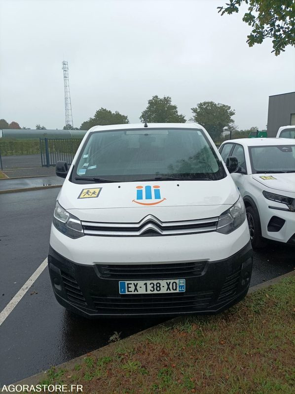 EX-138-XQ - Roulant - CITROEN JUMPY SPACE TOURER - VP - 244 327 Kms - Minibus, People carrier: picture 3 EX-138-XQ - Roulant - CITROEN JUMPY SPACE TOURER - VP - 244 327 Kms - Minibus, People carrier: picture 3