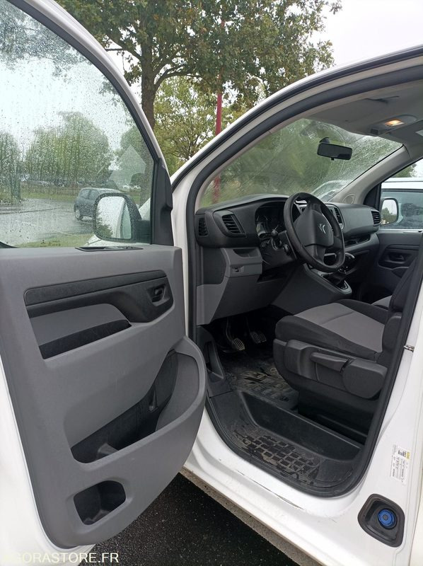 EX-687-XE - Roulant - CITROEN JUMPY SPACE TOURER - VP - 239 512 Kms - Minibus, People carrier: picture 5 EX-687-XE - Roulant - CITROEN JUMPY SPACE TOURER - VP - 239 512 Kms - Minibus, People carrier: picture 5