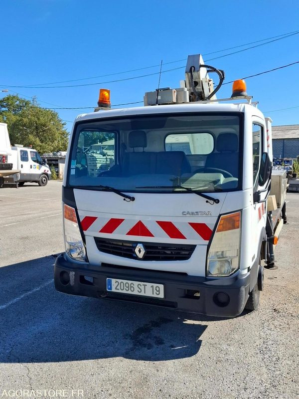 Elévateur à Nacelle 160 ALU CABSTAR sur châssis NISSAN <3.5T H.16M - 2007 - Truck mounted aerial platform: picture 1 Elévateur à Nacelle 160 ALU CABSTAR sur châssis NISSAN <3.5T H.16M - 2007 - Truck mounted aerial platform: picture 1