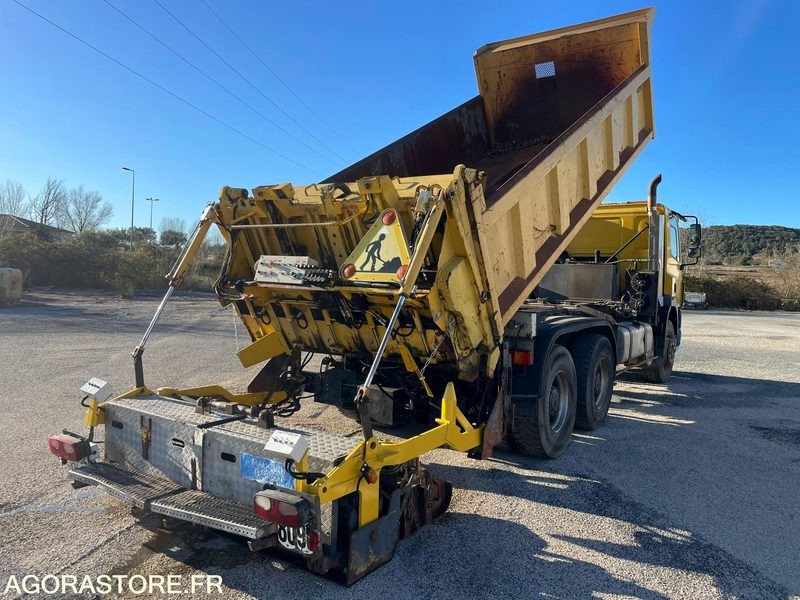 FINISSEUR D’INTERVENTION RAPIDE - DAF - FIR 3000 - 2003 / 335000 KM - Bitumen sprayer: picture 4 FINISSEUR D’INTERVENTION RAPIDE - DAF - FIR 3000 - 2003 / 335000 KM - Bitumen sprayer: picture 4