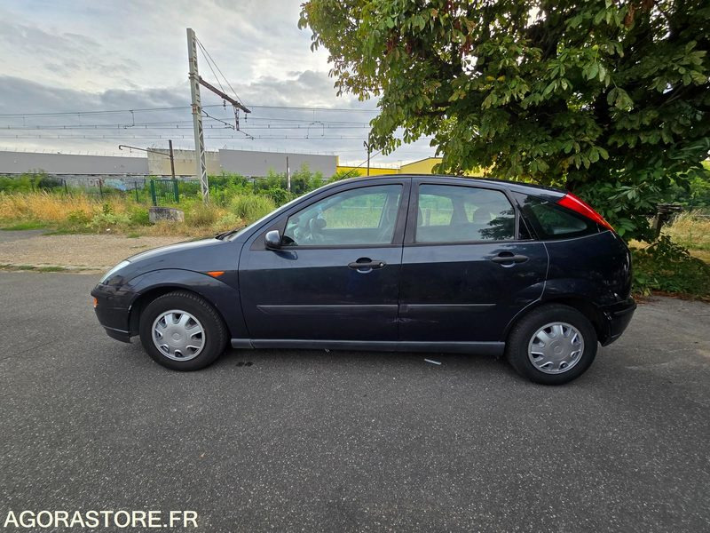 FORD FOCUS 1.6 - ESSENCE - 158 000 KM - Car: picture 1 FORD FOCUS 1.6 - ESSENCE - 158 000 KM - Car: picture 1