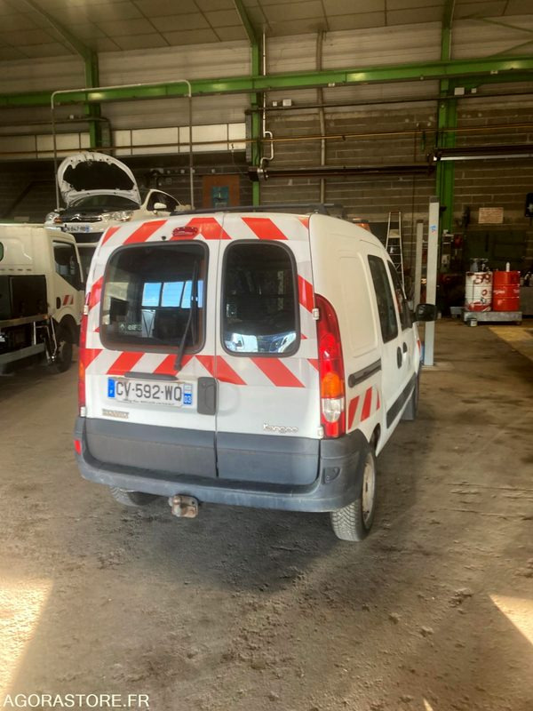 FOURGONNETTE RENAULT KANGOO - Small van: picture 3 FOURGONNETTE RENAULT KANGOO - Small van: picture 3