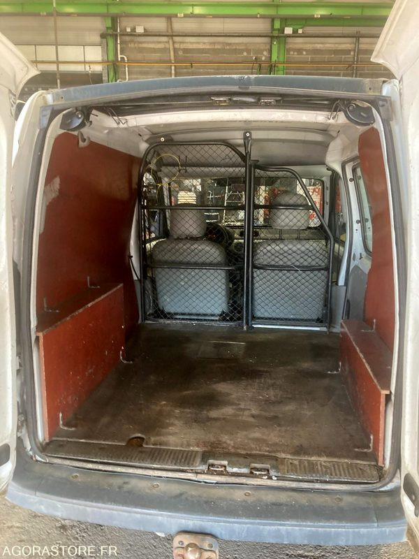 FOURGONNETTE RENAULT KANGOO - Small van: picture 5 FOURGONNETTE RENAULT KANGOO - Small van: picture 5