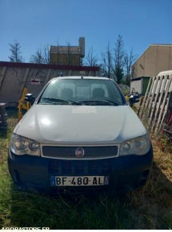 Fiat Strada 94607 kms 2010 - Pickup truck: picture 1 Fiat Strada 94607 kms 2010 - Pickup truck: picture 1