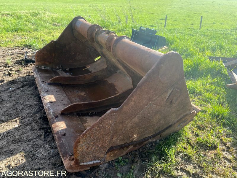 Godet curage 2200 mm MORIN M7 - Excavator bucket: picture 1 Godet curage 2200 mm MORIN M7 - Excavator bucket: picture 1