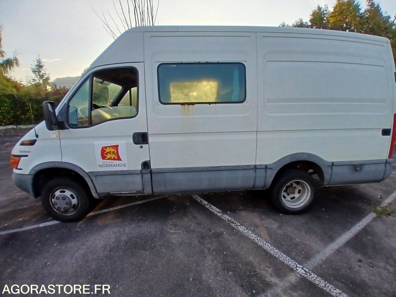 Iveco Daily – Diesel – 2004-172 288 KM - Panel van: picture 2 Iveco Daily – Diesel – 2004-172 288 KM - Panel van: picture 2