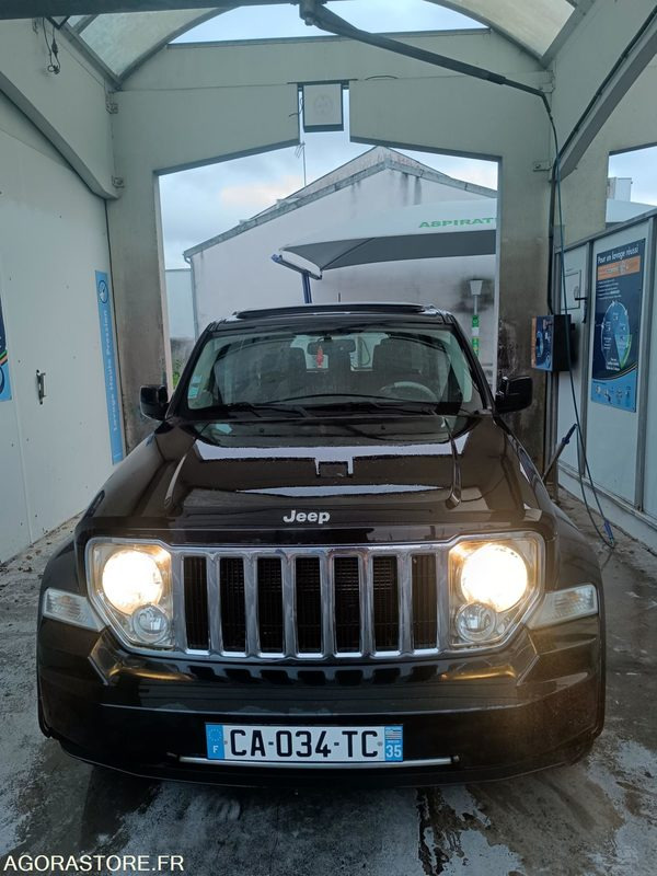 Jeep Cherokee IV 2.8 CRD Jamboree - 2009 - 193 000 KM - Car: picture 1 Jeep Cherokee IV 2.8 CRD Jamboree - 2009 - 193 000 KM - Car: picture 1