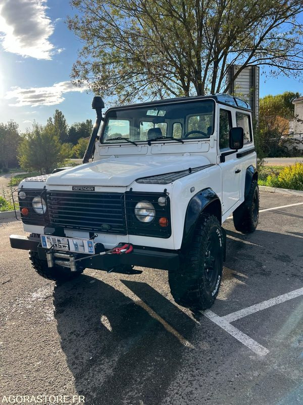 LAND ROVER DEFENDER 90 - 175 000km - SUV: picture 2 LAND ROVER DEFENDER 90 - 175 000km - SUV: picture 2