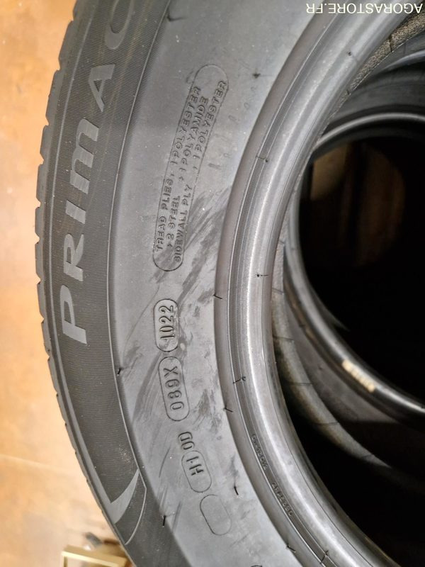 Lot de 12 pneus Michelin 215/65R16 102H - Tire: picture 4 Lot de 12 pneus Michelin 215/65R16 102H - Tire: picture 4