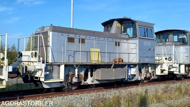 Lot de 5 Locotracteurs Y8000 RVI2 / Moyse, Fauvet Girel - Construction equipment: picture 1 Lot de 5 Locotracteurs Y8000 RVI2 / Moyse, Fauvet Girel - Construction equipment: picture 1