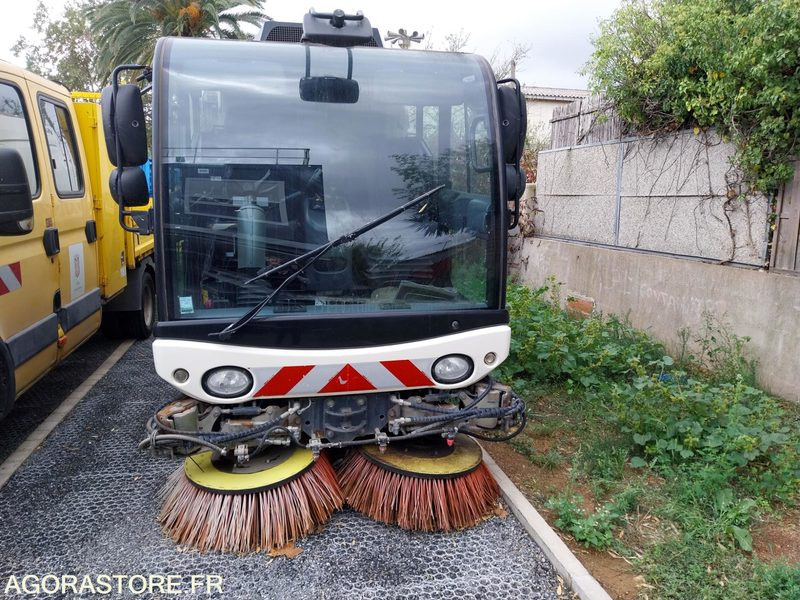 MATHIEU BALAYEUSE MC 400 GRAND AZZURA - Road sweeper: picture 3 MATHIEU BALAYEUSE MC 400 GRAND AZZURA - Road sweeper: picture 3