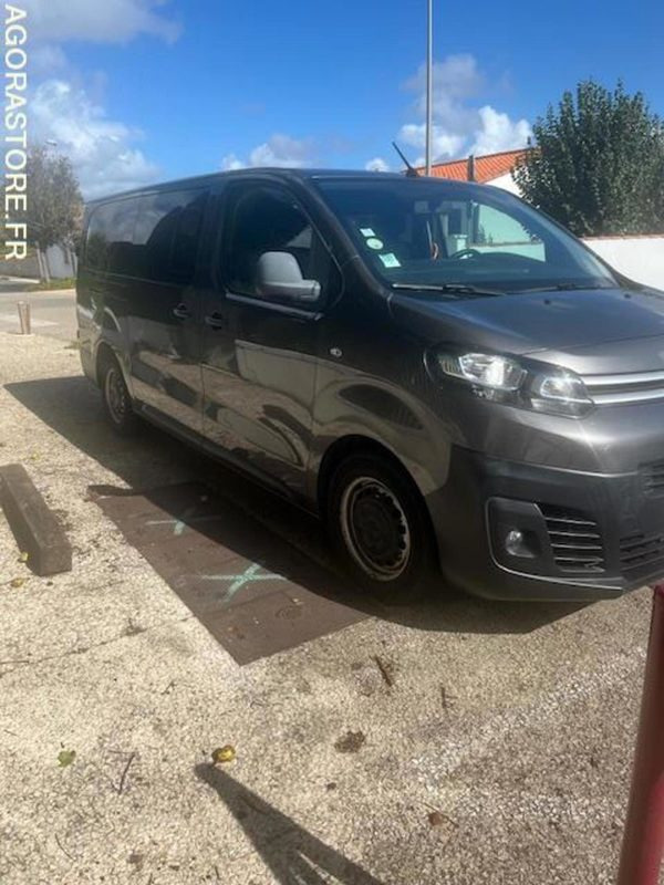 MINIBUS CITROEN JUMPY SPACETOURER 1.5L BHDI - 4 portes - 2019 - 182 000km - Minibus, People carrier: picture 1 MINIBUS CITROEN JUMPY SPACETOURER 1.5L BHDI - 4 portes - 2019 - 182 000km - Minibus, People carrier: picture 1