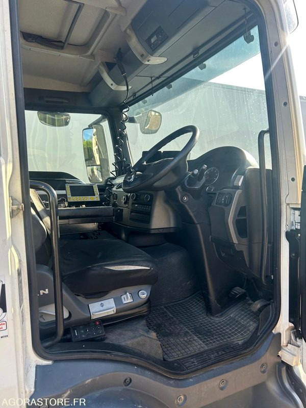Man compacteur polybenne - 2011 - 325 000km - Refuse truck: picture 5 Man compacteur polybenne - 2011 - 325 000km - Refuse truck: picture 5