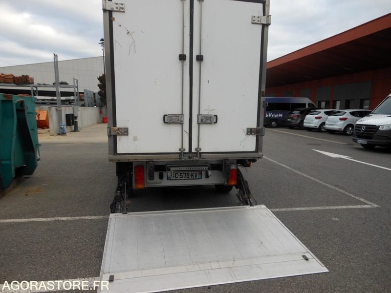 Master Hayon Frigorifique 2009 première main 65500km - Refrigerated delivery van: picture 5 Master Hayon Frigorifique 2009 première main 65500km - Refrigerated delivery van: picture 5