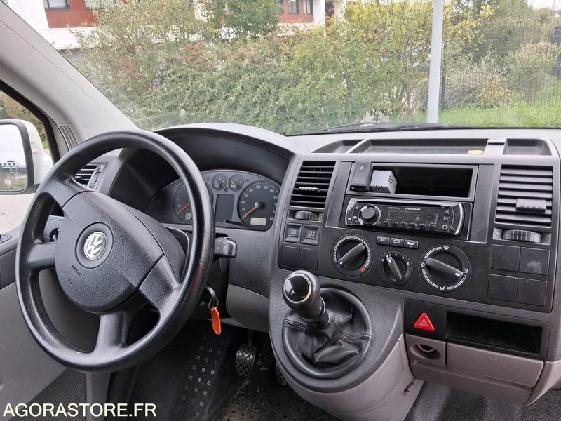 Mini bus / Volkswagen Caravelle - Minibus, People carrier: picture 3 Mini bus / Volkswagen Caravelle - Minibus, People carrier: picture 3